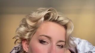 Badgalhailey onlyfans Video Suck Dildo On Bed!